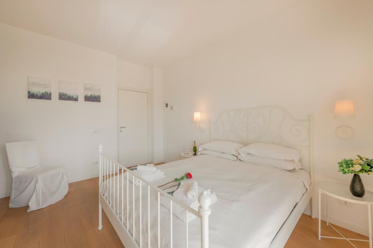 Ferrucci, 10 - Elegante Oasi Urbana A Milano Leilighet Eksteriør bilde